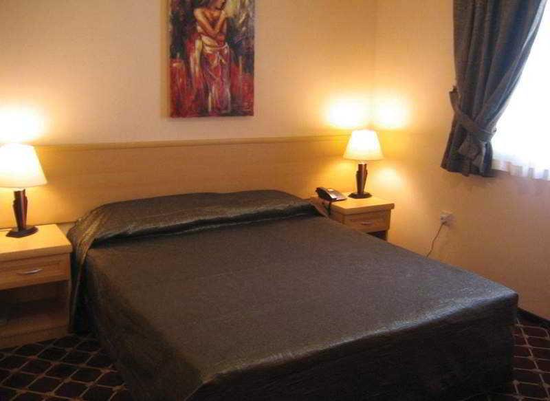 Life Hotel Κερύνεια Εξωτερικό φωτογραφία