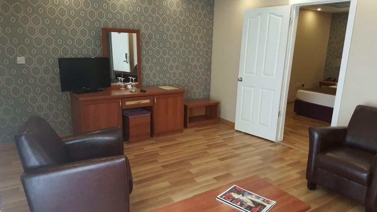 Life Hotel Κερύνεια Εξωτερικό φωτογραφία